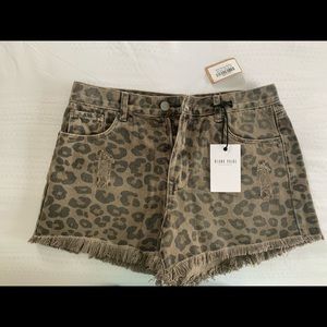 Vestique - Blank Paige - Wild Thang Shorts